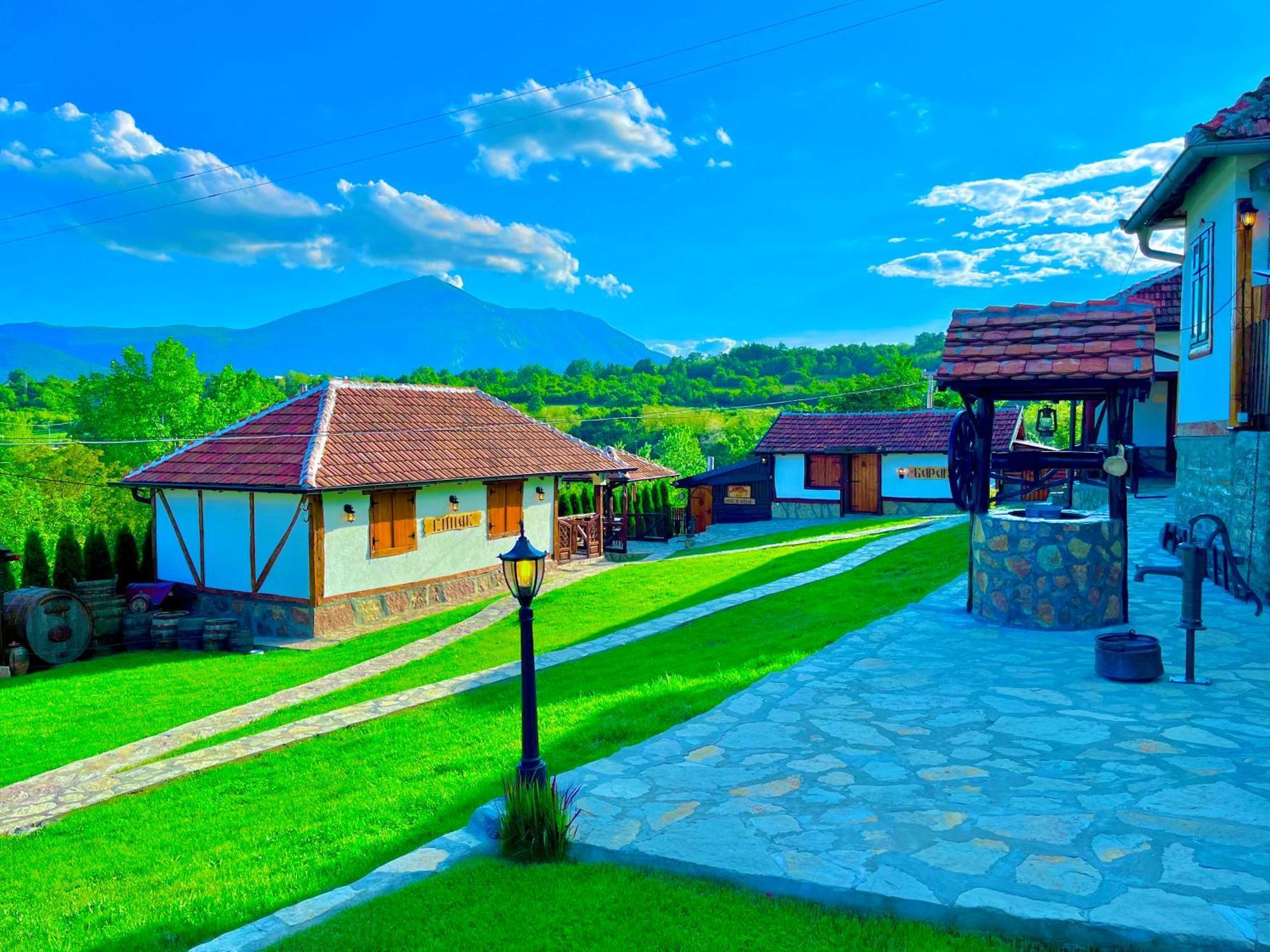 Etno Selo Stanojevic Hotell Boljevac Exteriör bild